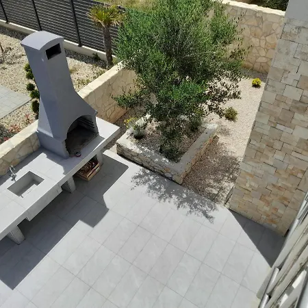 וילה Luna With Swimming Pool *